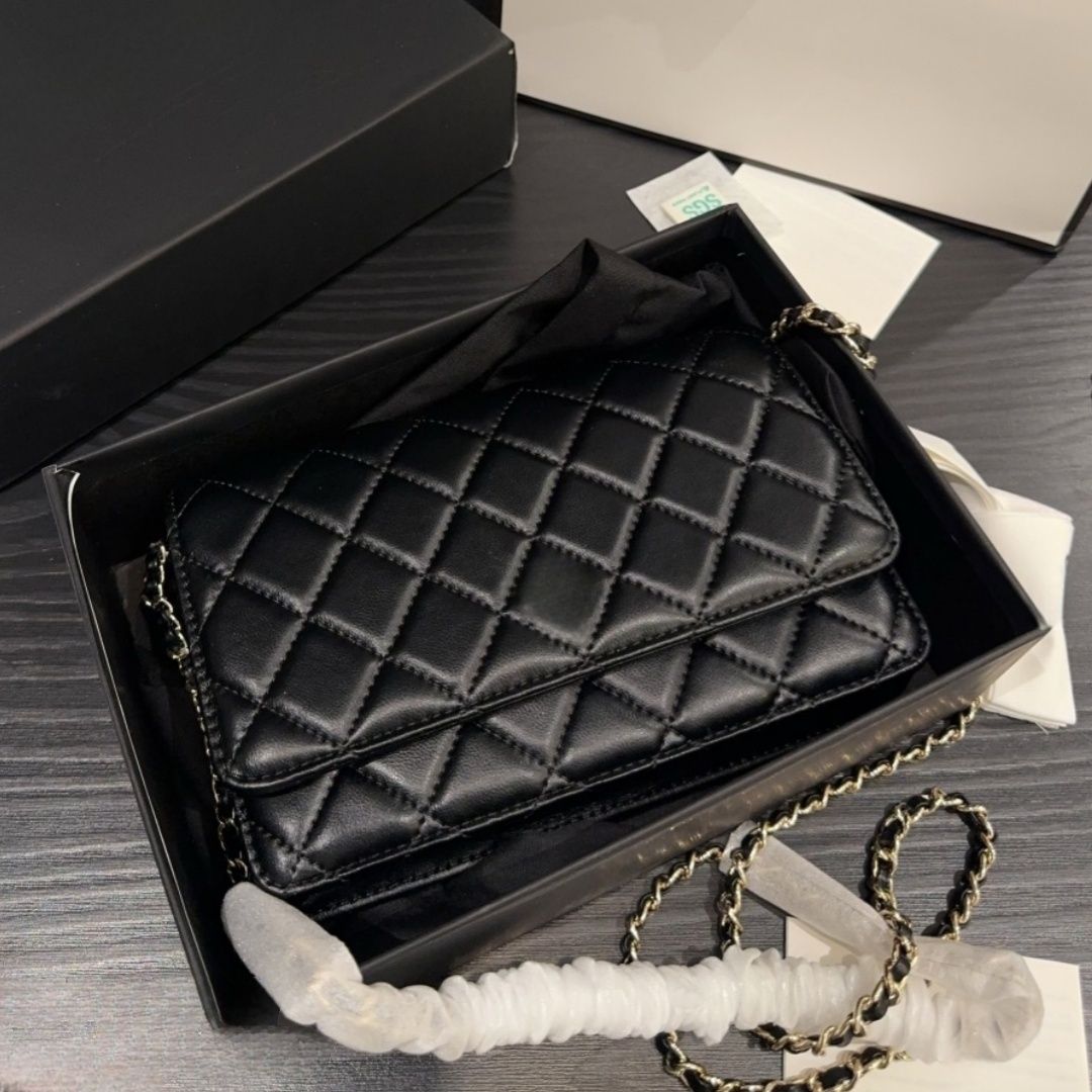 Top Designer Crossbody Bag Ladies Small Handle Tote Bag with Chain Strap Mini Burgundy High Quality Leather Shoulder Bag Diamond Lattice Caviar Flap Bag