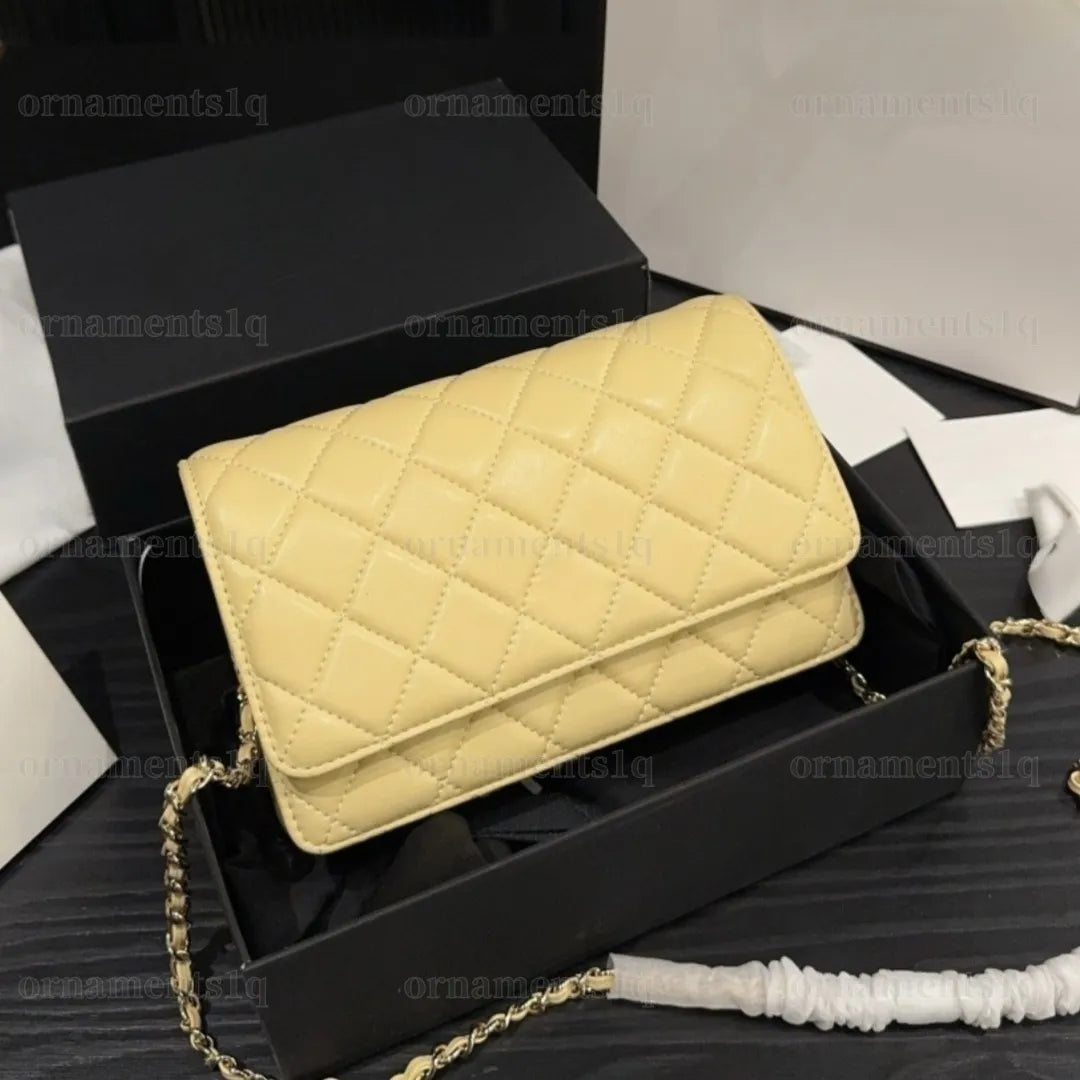 Top Designer Crossbody Bag Ladies Small Handle Tote Bag with Chain Strap Mini Burgundy High Quality Leather Shoulder Bag Diamond Lattice Caviar Flap Bag