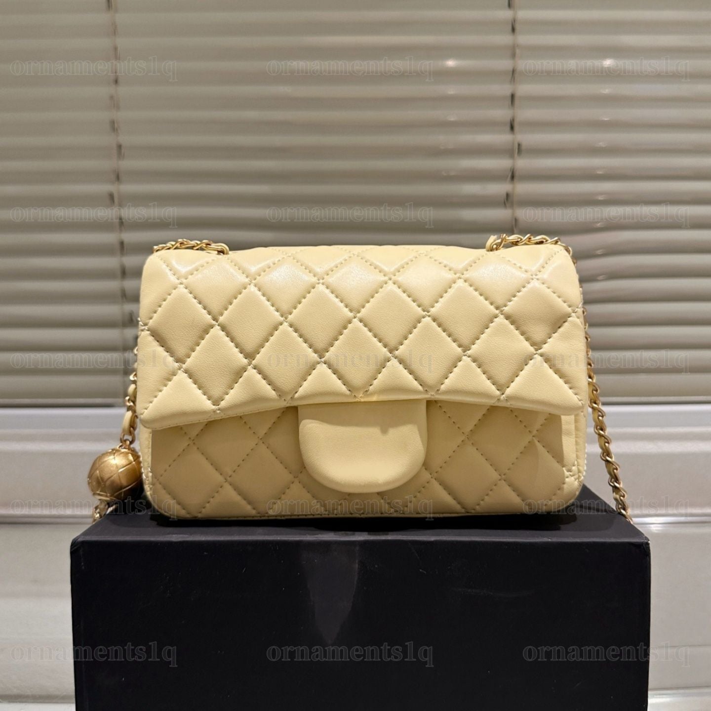 Top Designer Crossbody Bag Ladies Small Handle Tote Bag with Chain Strap Mini Burgundy High Quality Leather Shoulder Bag Diamond Lattice Caviar Flap Bag
